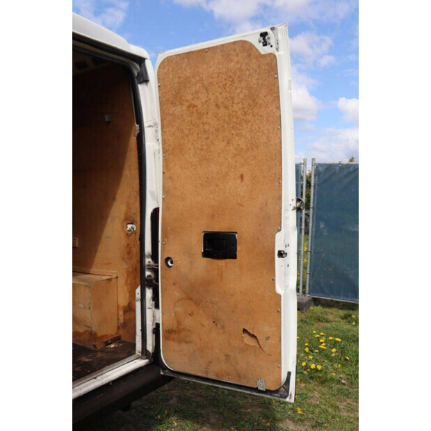 2018 Peugeot BOXER-46863643