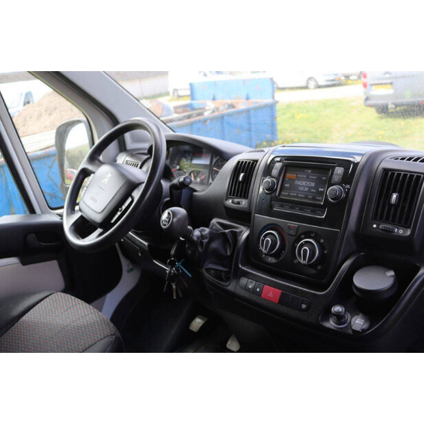 2018 Peugeot BOXER-46863652