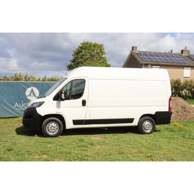 2018 Peugeot BOXER-46863657