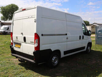 2018-peugeot-boxer-1448209-46863662