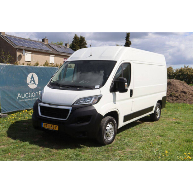 2018 Peugeot BOXER-46863665