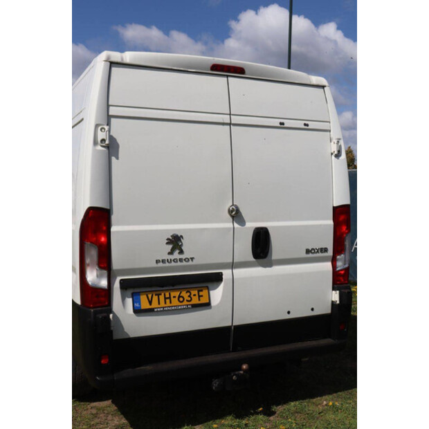 2018 Peugeot BOXER-46863671