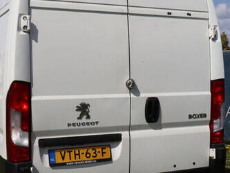 2018-peugeot-boxer-1448209-46863671