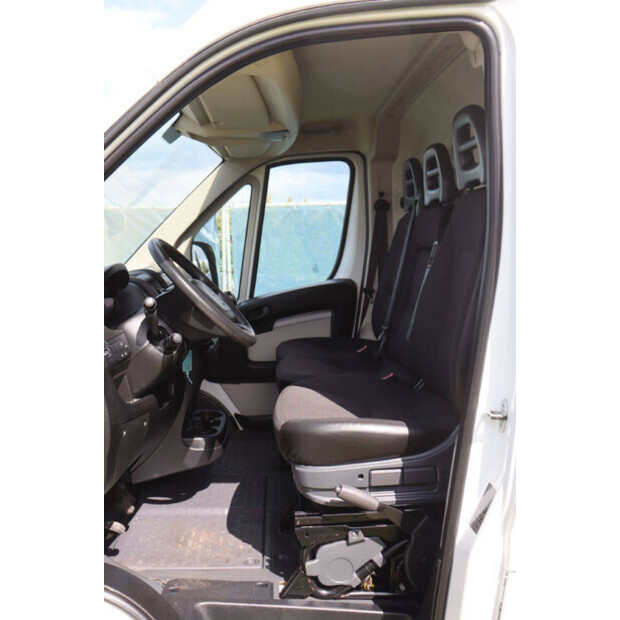 2018 Peugeot BOXER-46863677