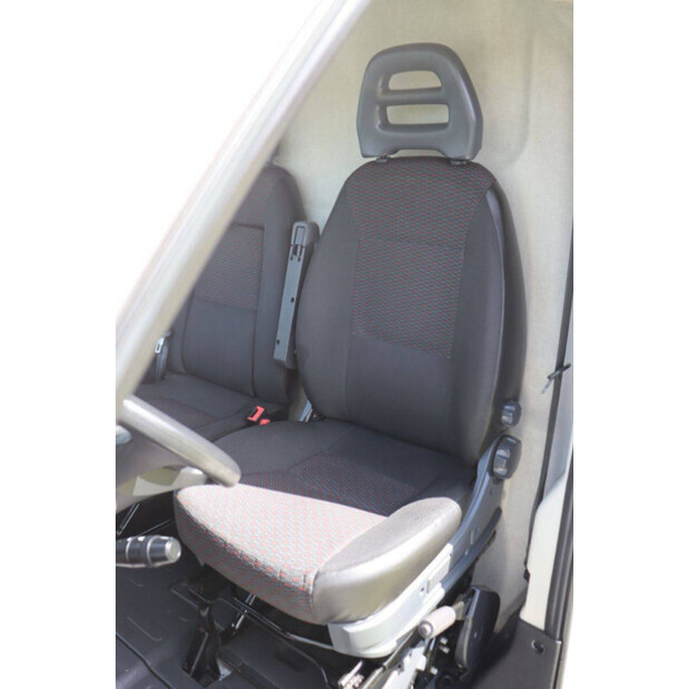 2018 Peugeot BOXER-46863678