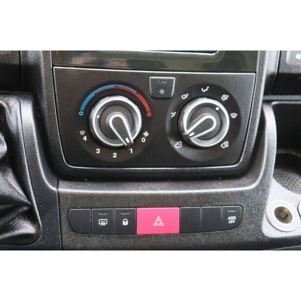 2018 Peugeot BOXER-46863685