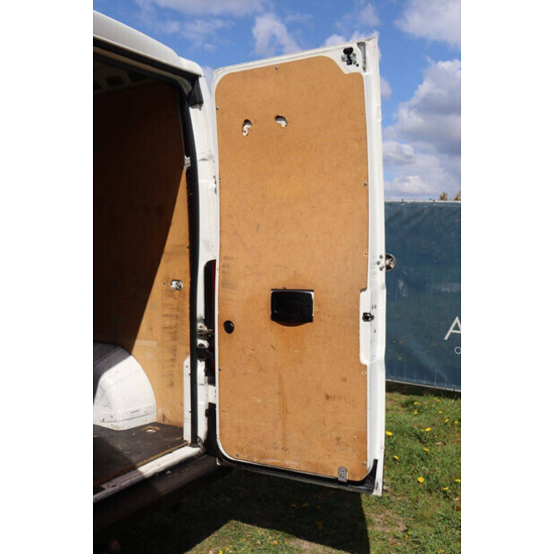 2018 Peugeot BOXER-46863692