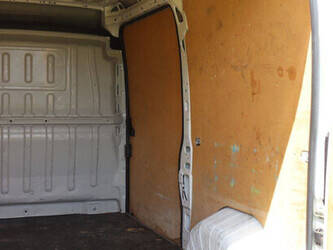 2018-peugeot-boxer-1448209-46863695