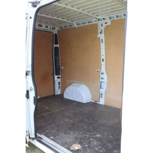 2018 Peugeot BOXER-46863699