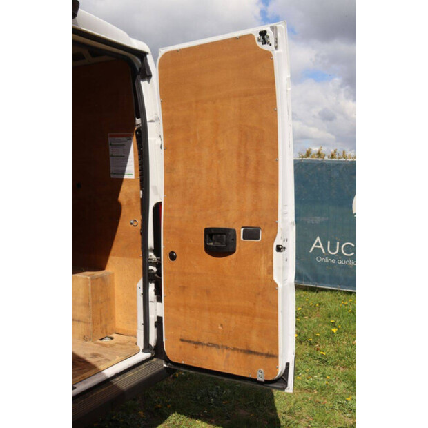 2021 Peugeot BOXER-46863736