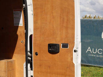 2021-peugeot-boxer-1448210-46863736