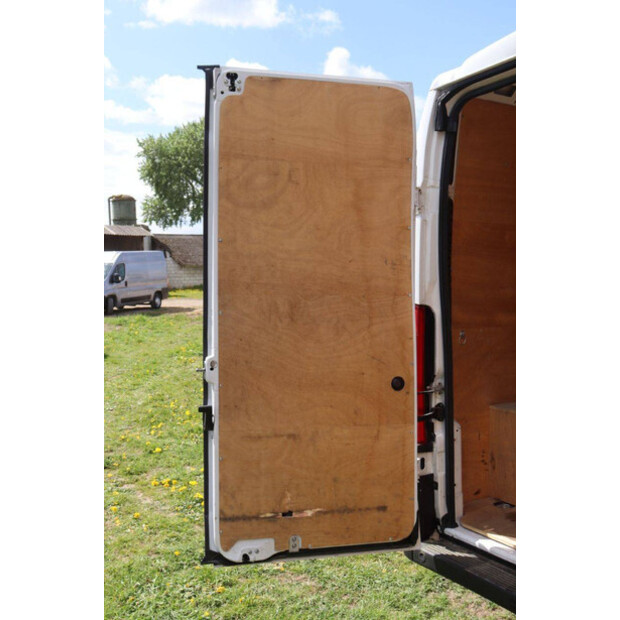 2021 Peugeot BOXER-46863737