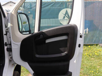 2021-peugeot-boxer-1448210-46863744