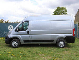 2022-peugeot-boxer-1448211-46863751