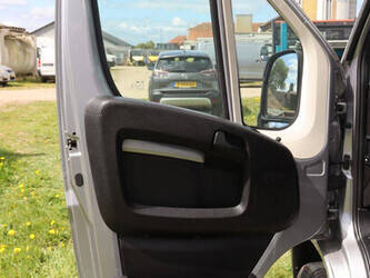 2022-peugeot-boxer-1448211-46863767