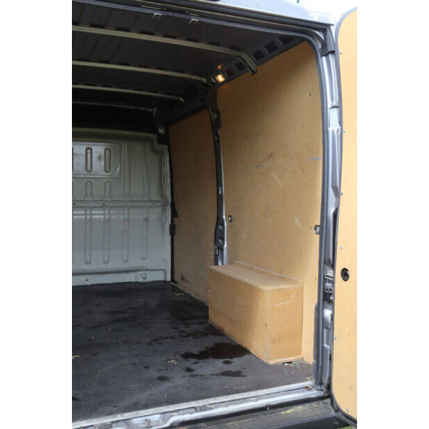 2022 Peugeot BOXER-46863786