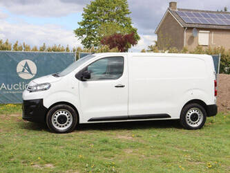 صورة ل المركبات التجارية 2021 سيتروين Jumpy