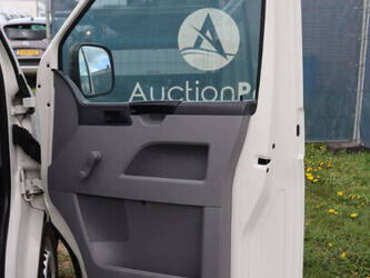 2007-volkswagen-transporter-1448215-46863975