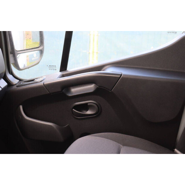 2020 Renault Master-46864006