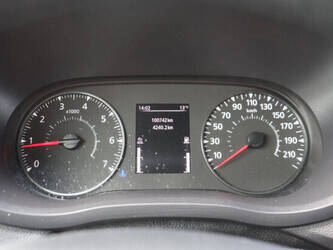 2020-renault-master-1448216-46864011