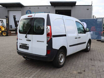 renault-kangoo-1448218-46864083