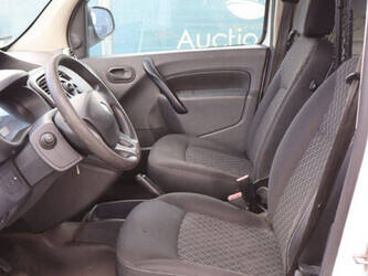 renault-kangoo-1448218-46864096