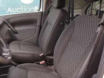 renault-kangoo-1448218-46864097