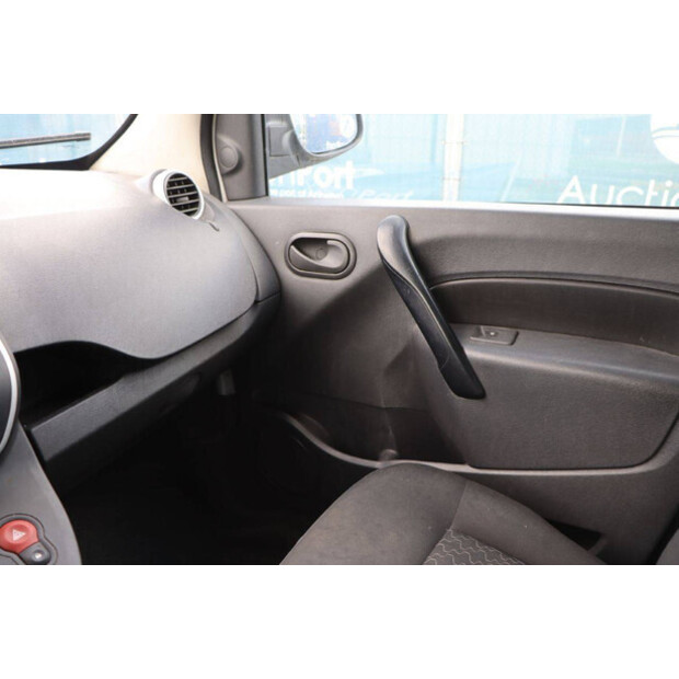 Renault Kangoo-46864110