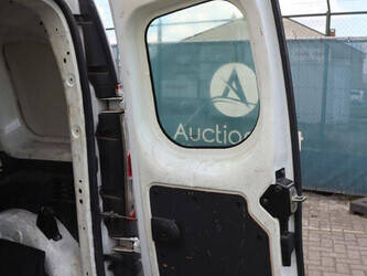 renault-kangoo-1448218-46864113