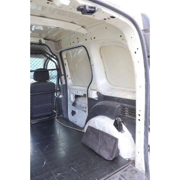 Renault Kangoo-46864115