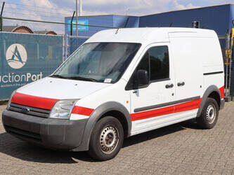 ford-transit-1448219-46864129