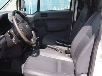 ford-transit-1448219-46864138