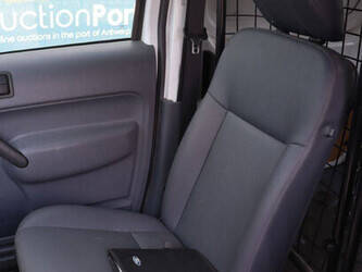 ford-transit-1448219-46864140