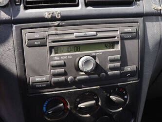 ford-transit-1448219-46864149