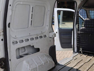 ford-transit-1448219-46864156