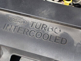 ford-transit-1448219-46864165