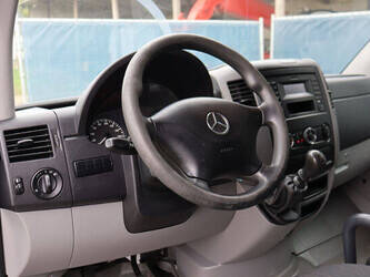 mercedes-benz-sprinter-210-cdi-46864189