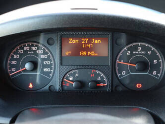 peugeot-boxer-1448221-46864243