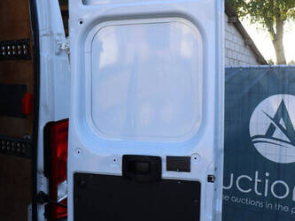 peugeot-boxer-1448221-46864246