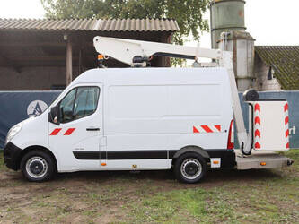 2015-renault-master-1448222-46864260