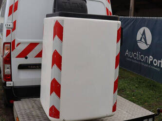 2015-renault-master-1448222-46864274