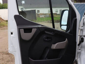 2015-renault-master-1448222-46864282