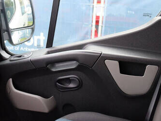 2015-renault-master-1448222-46864288