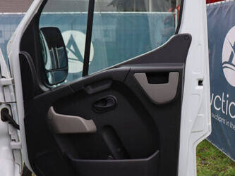 2015-renault-master-1448222-46864298