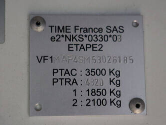 2015-renault-master-1448222-46864306