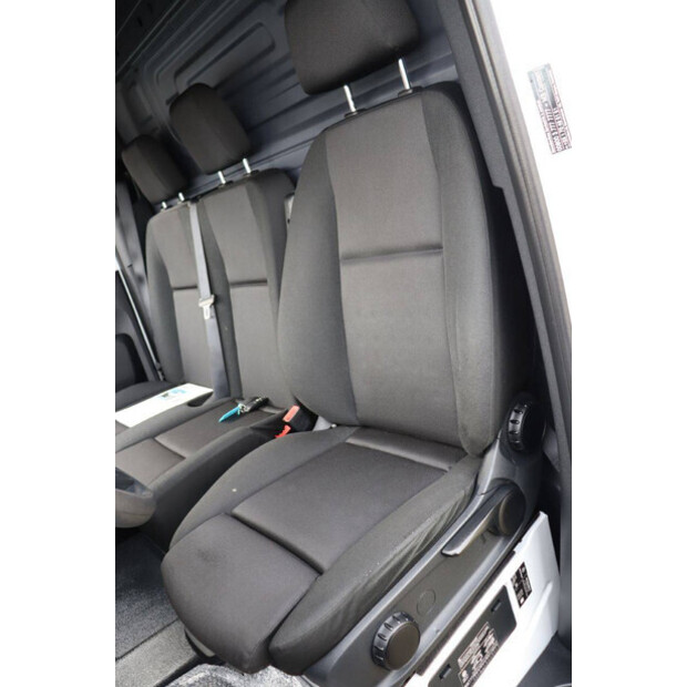 Mercedes-Benz SPRINTER-46864339