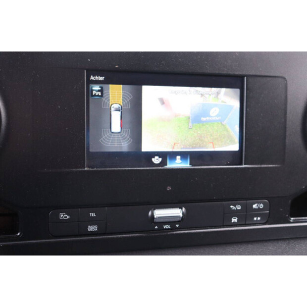 Mercedes-Benz SPRINTER-46864348