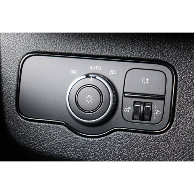 Mercedes-Benz SPRINTER-46864351