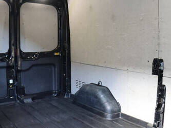 ford-transit-1448225-46864455