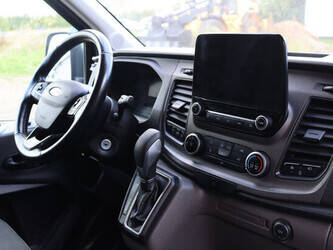 ford-transit-1448225-46864457